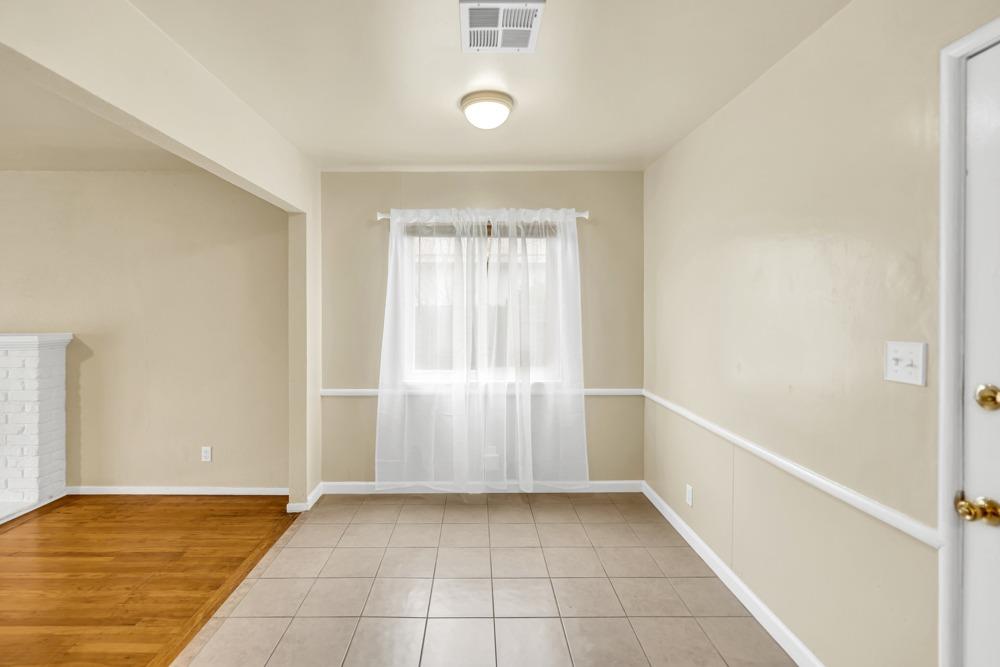 Detail Gallery Image 27 of 48 For 2150 60th Ave, Sacramento,  CA 95822 - 4 Beds | 2 Baths