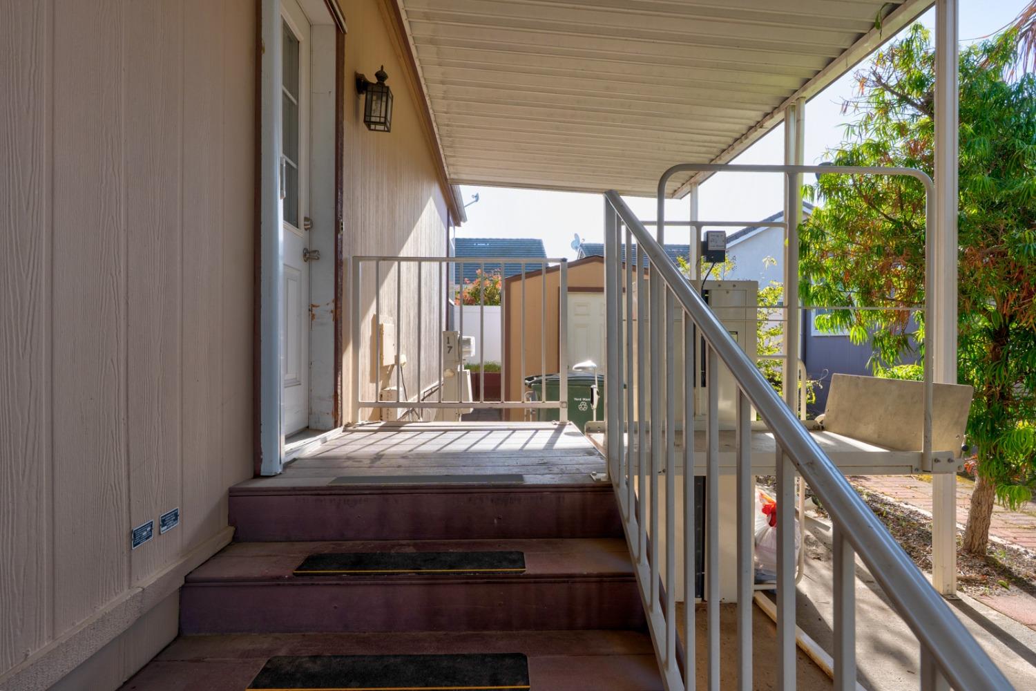 Detail Gallery Image 34 of 34 For 1470 Queen Way 17, Livingston,  CA 95334 - 2 Beds | 2 Baths