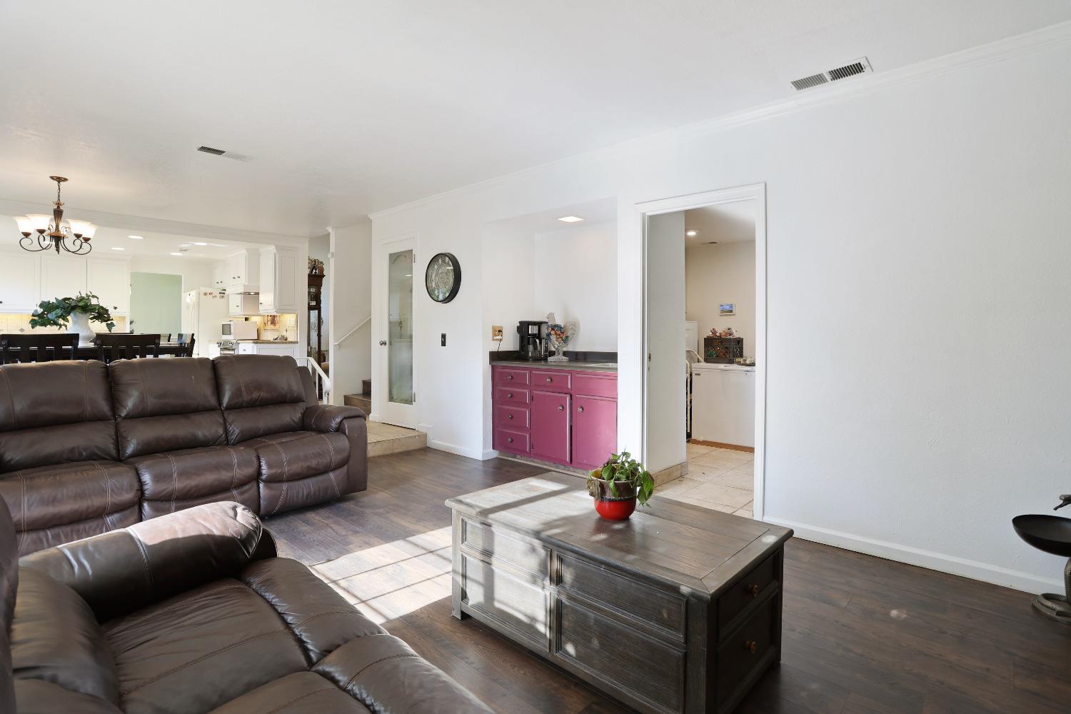 Detail Gallery Image 24 of 40 For 9127 Rutland Ct, Stockton,  CA 95209 - 4 Beds | 3 Baths