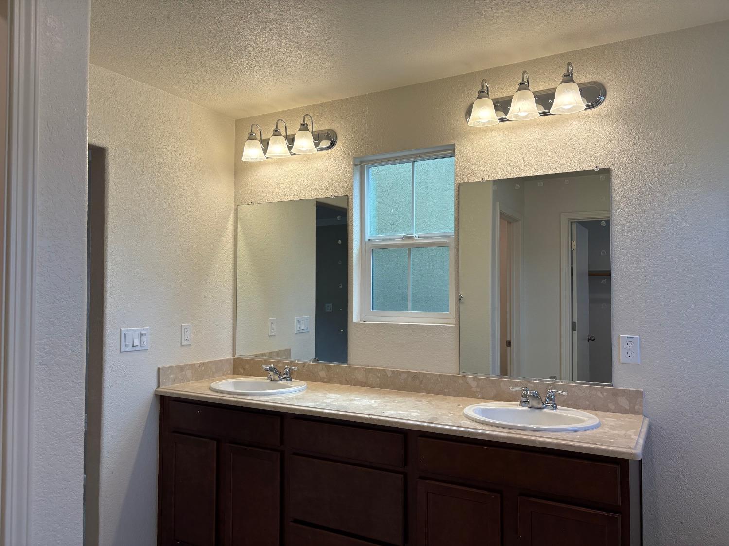 Detail Gallery Image 53 of 61 For 1120 Willow Oak Dr, Stockton,  CA 95210 - 4 Beds | 3 Baths