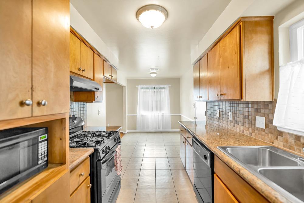 Detail Gallery Image 26 of 48 For 2150 60th Ave, Sacramento,  CA 95822 - 4 Beds | 2 Baths