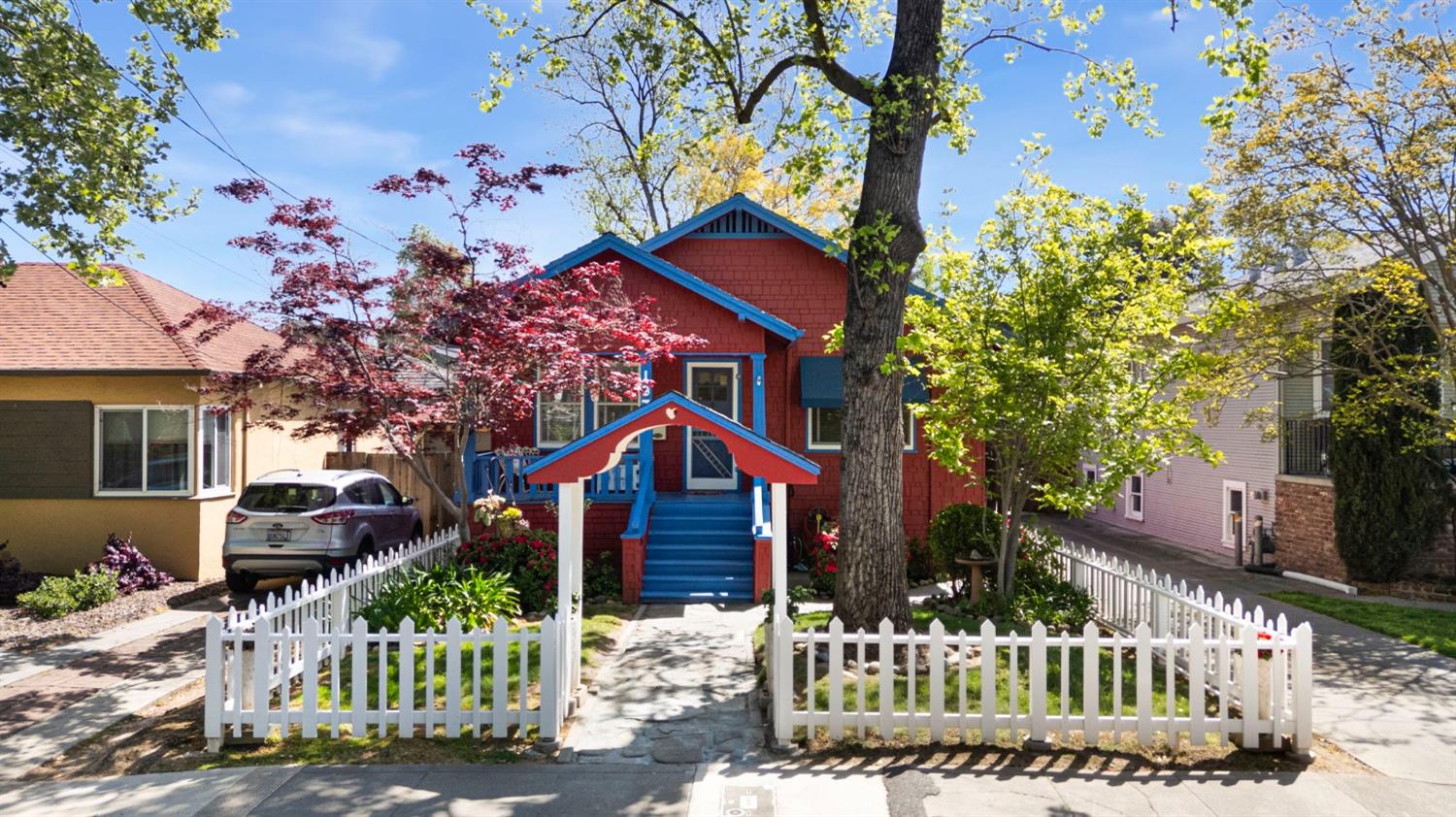 Detail Gallery Image 1 of 1 For 1373 48th St, Sacramento,  CA 95819 - 2 Beds | 1 Baths