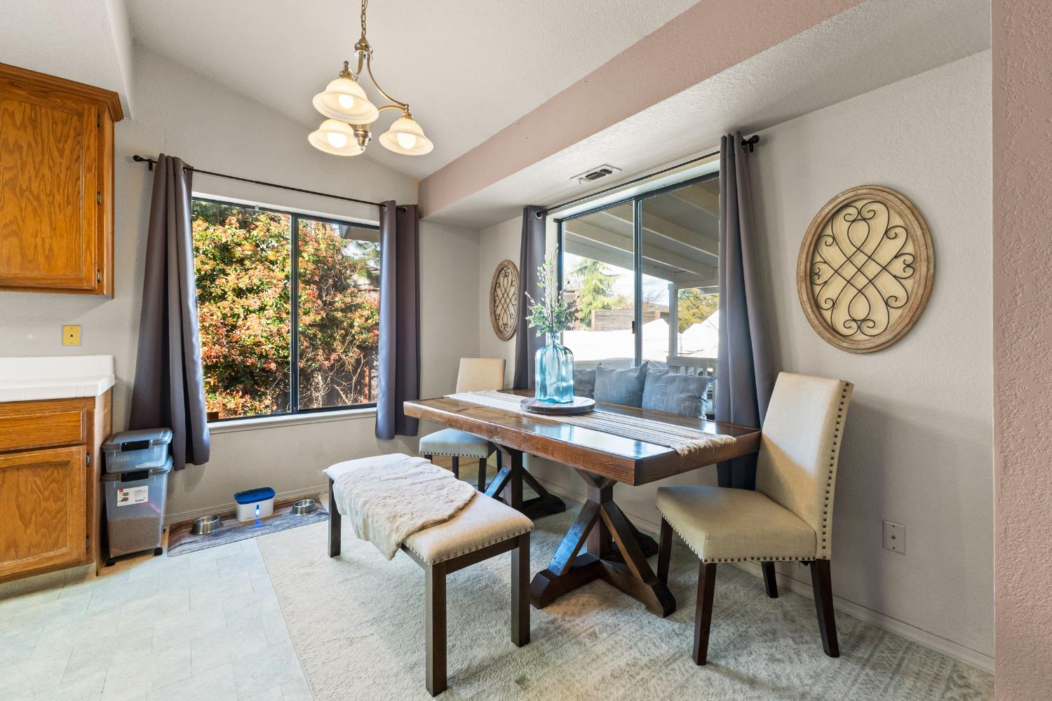 Detail Gallery Image 13 of 33 For 3068 Knollwood Dr, Cameron Park,  CA 95682 - 3 Beds | 2 Baths