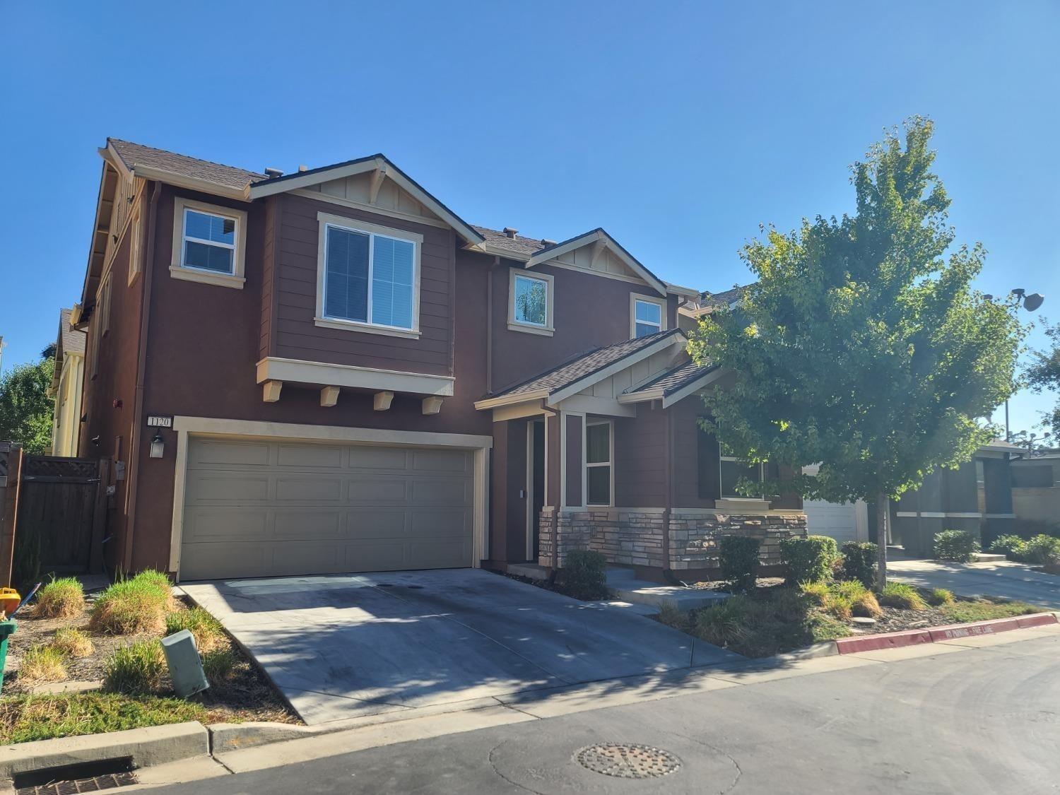 Detail Gallery Image 9 of 61 For 1120 Willow Oak Dr, Stockton,  CA 95210 - 4 Beds | 3 Baths