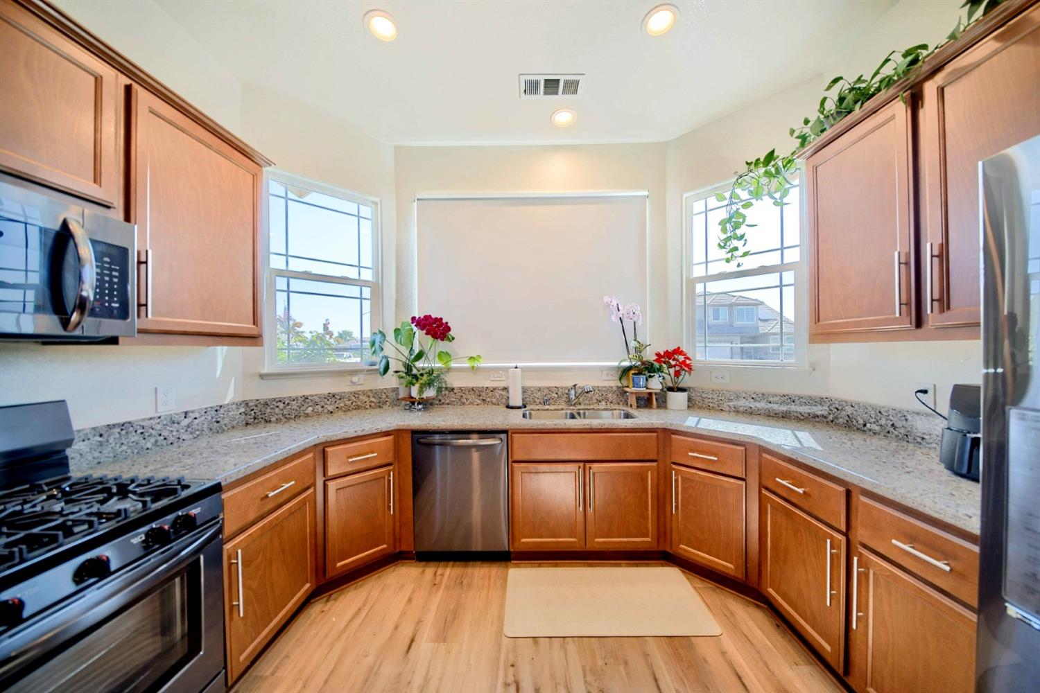 Detail Gallery Image 20 of 81 For 601 St Helena Dr, Newman,  CA 95360 - 4 Beds | 2/1 Baths