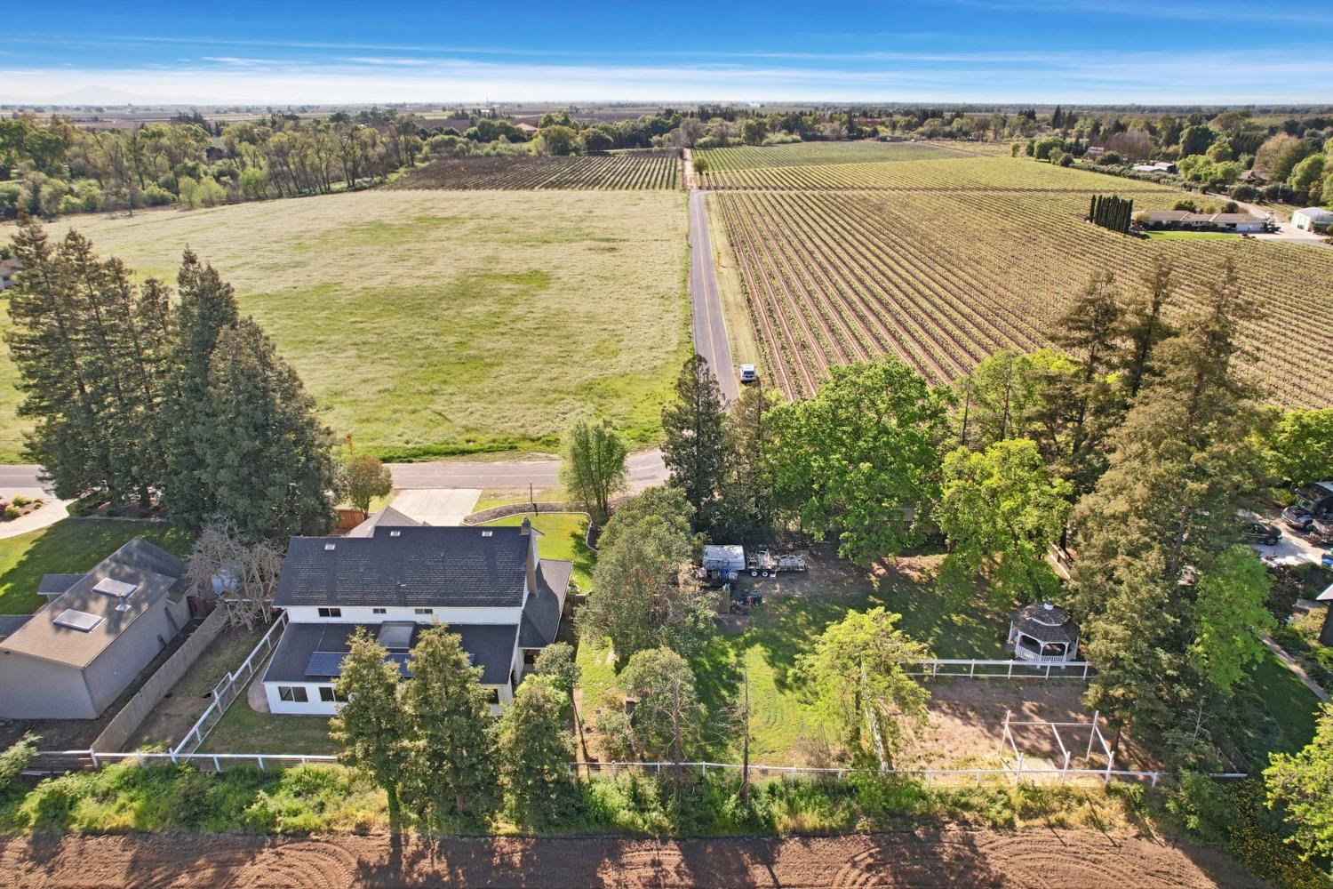 Detail Gallery Image 56 of 70 For 379 W Taddei Rd, Acampo,  CA 95220 - 3 Beds | 2/1 Baths