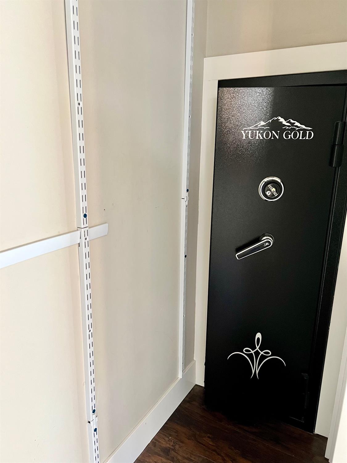 Detail Gallery Image 70 of 99 For 1228 W Walnut St, Stockton,  CA 95203 - 3 Beds | 2 Baths
