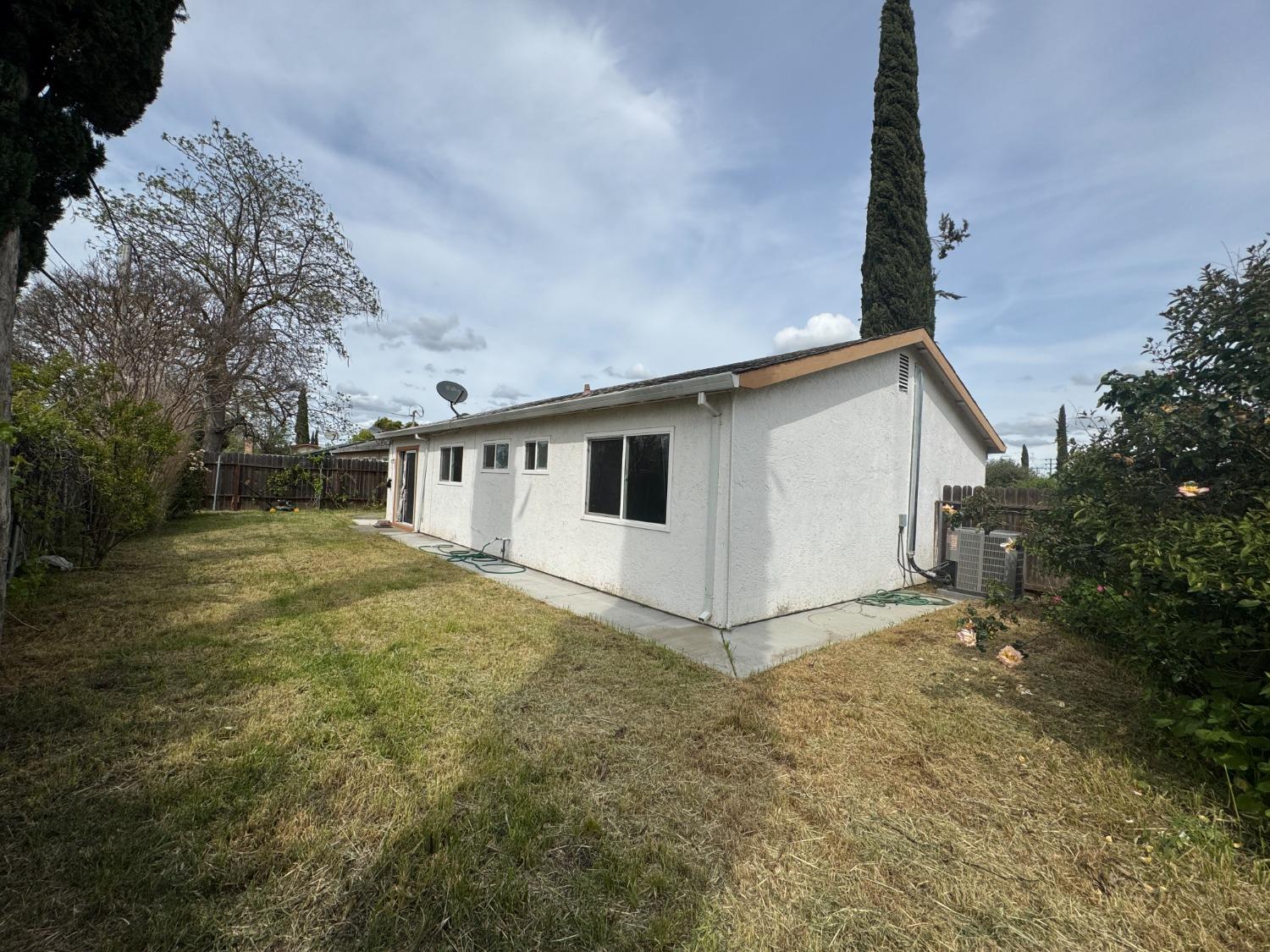 Detail Gallery Image 17 of 21 For 2953 Beeston Ave, Sacramento,  CA 95822 - 3 Beds | 2 Baths