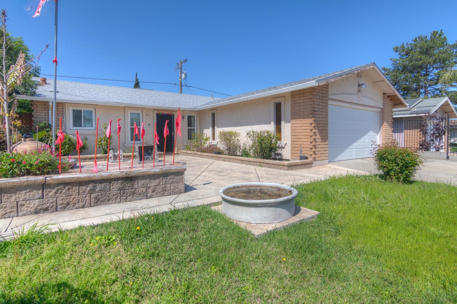 Detail Gallery Image 7 of 27 For 7326 Loma Verde Way, Sacramento,  CA 95822 - 3 Beds | 2 Baths