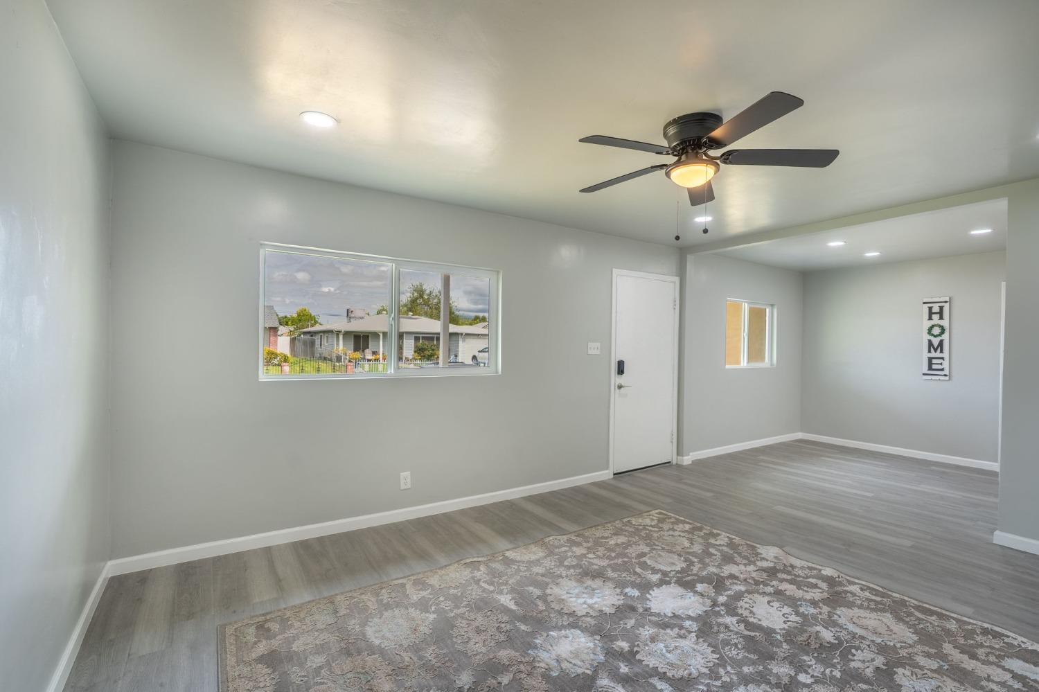 Detail Gallery Image 7 of 27 For 426 Howard St, Stockton,  CA 95206 - 3 Beds | 2 Baths
