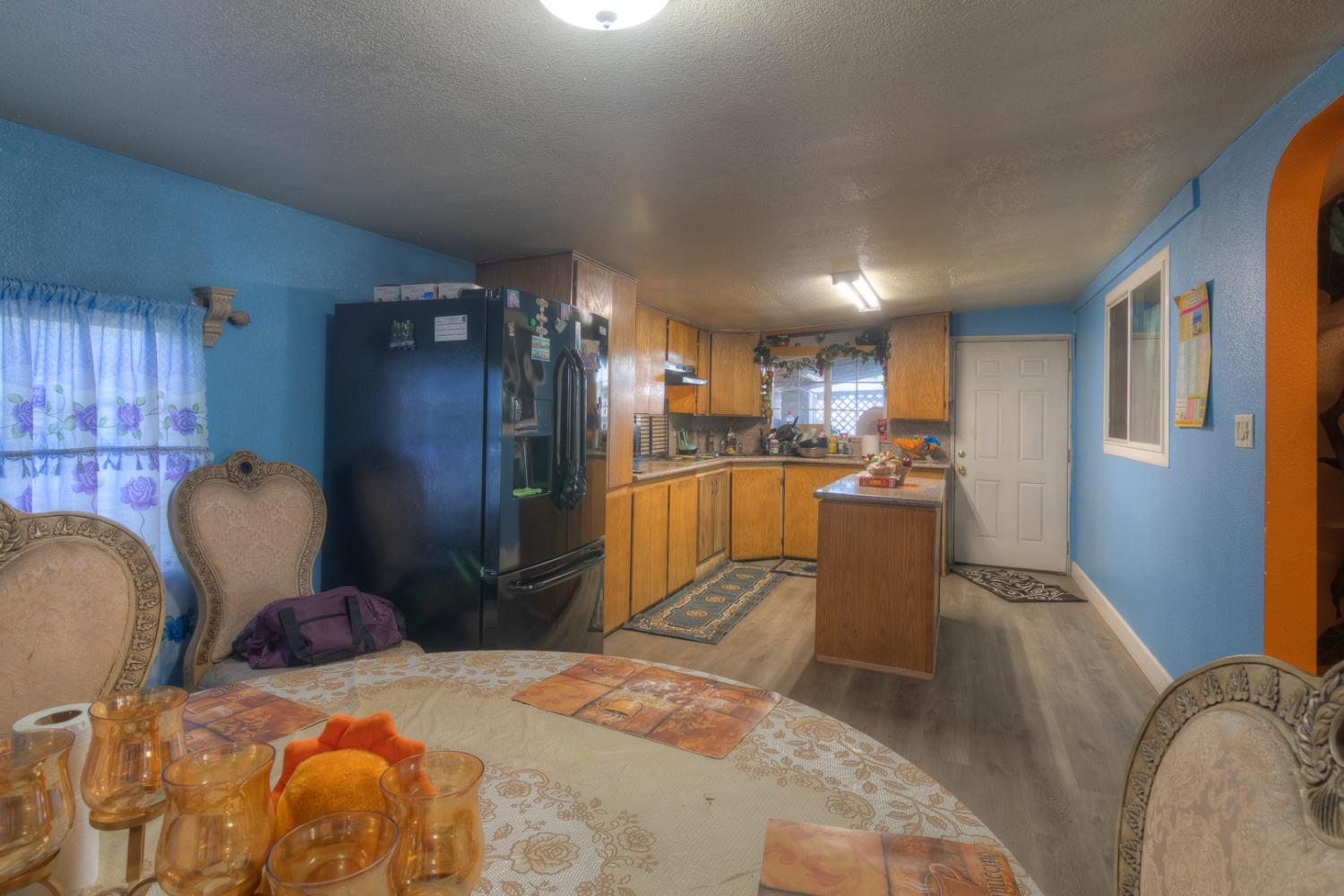 Detail Gallery Image 20 of 27 For 7326 Loma Verde Way, Sacramento,  CA 95822 - 3 Beds | 2 Baths