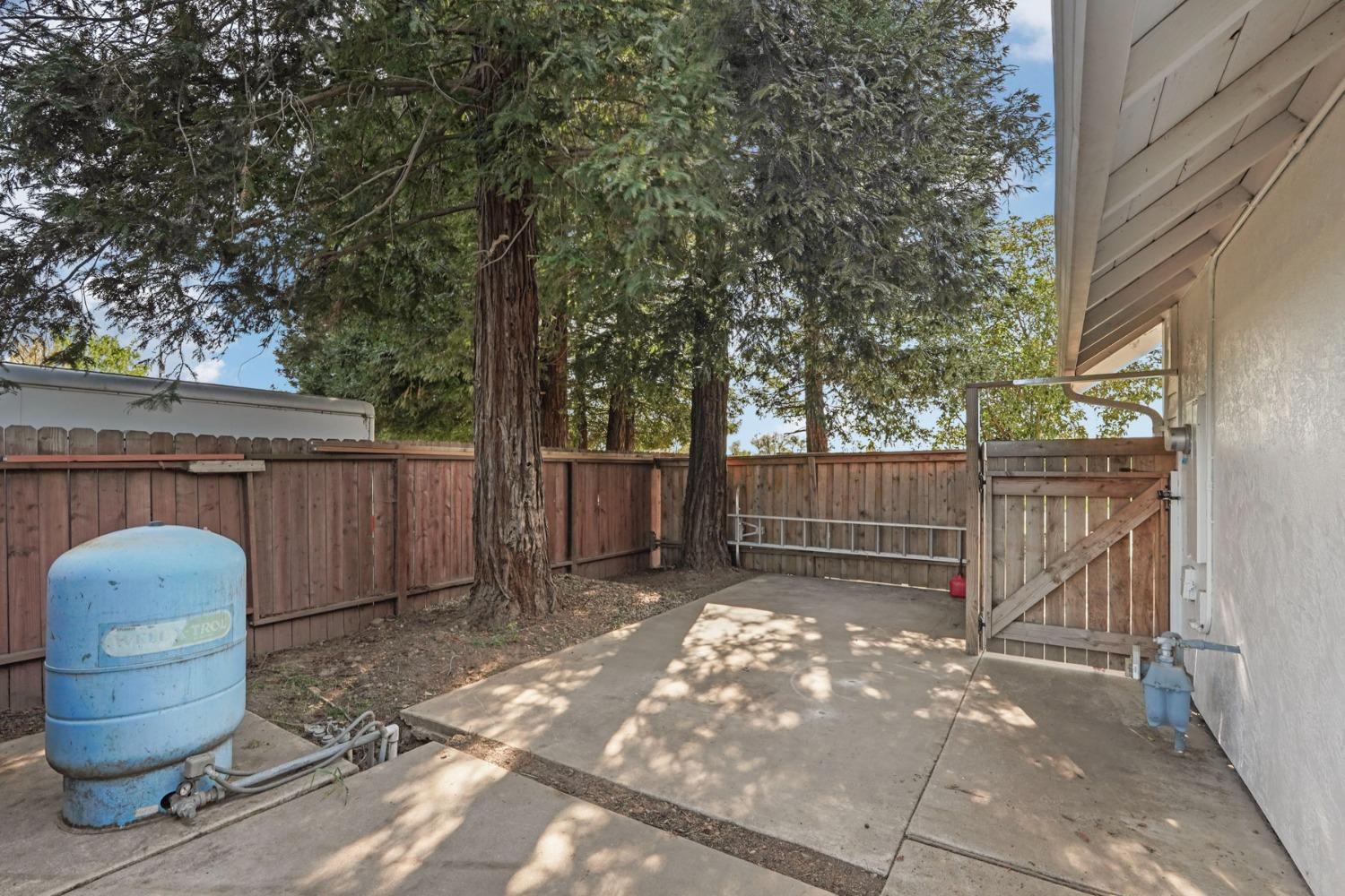 Detail Gallery Image 42 of 70 For 379 W Taddei Rd, Acampo,  CA 95220 - 3 Beds | 2/1 Baths