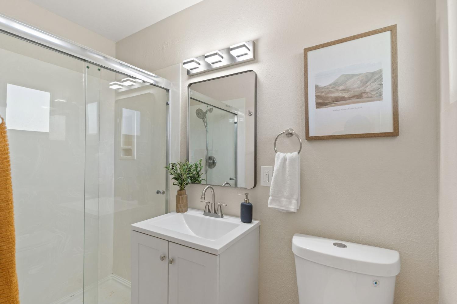 Detail Gallery Image 14 of 21 For 1314 Sheridan Ave, Roseville,  CA 95661 - 3 Beds | 2 Baths