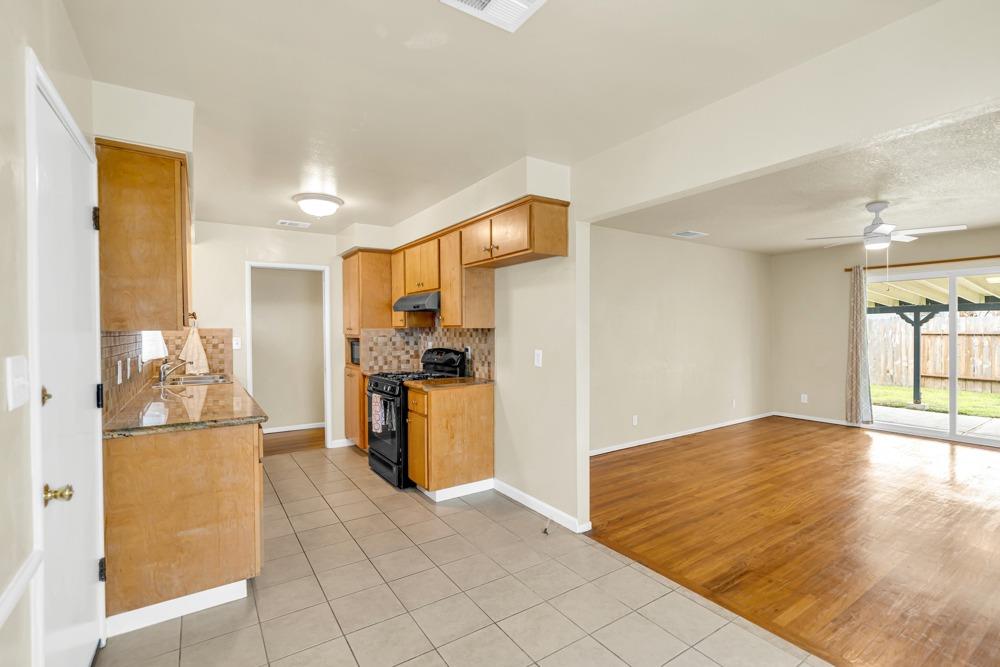Detail Gallery Image 29 of 48 For 2150 60th Ave, Sacramento,  CA 95822 - 4 Beds | 2 Baths