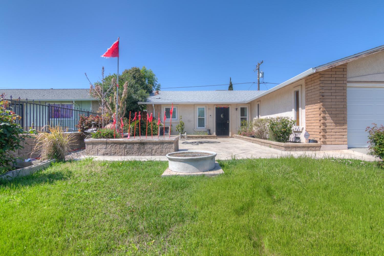 Detail Gallery Image 6 of 27 For 7326 Loma Verde Way, Sacramento,  CA 95822 - 3 Beds | 2 Baths