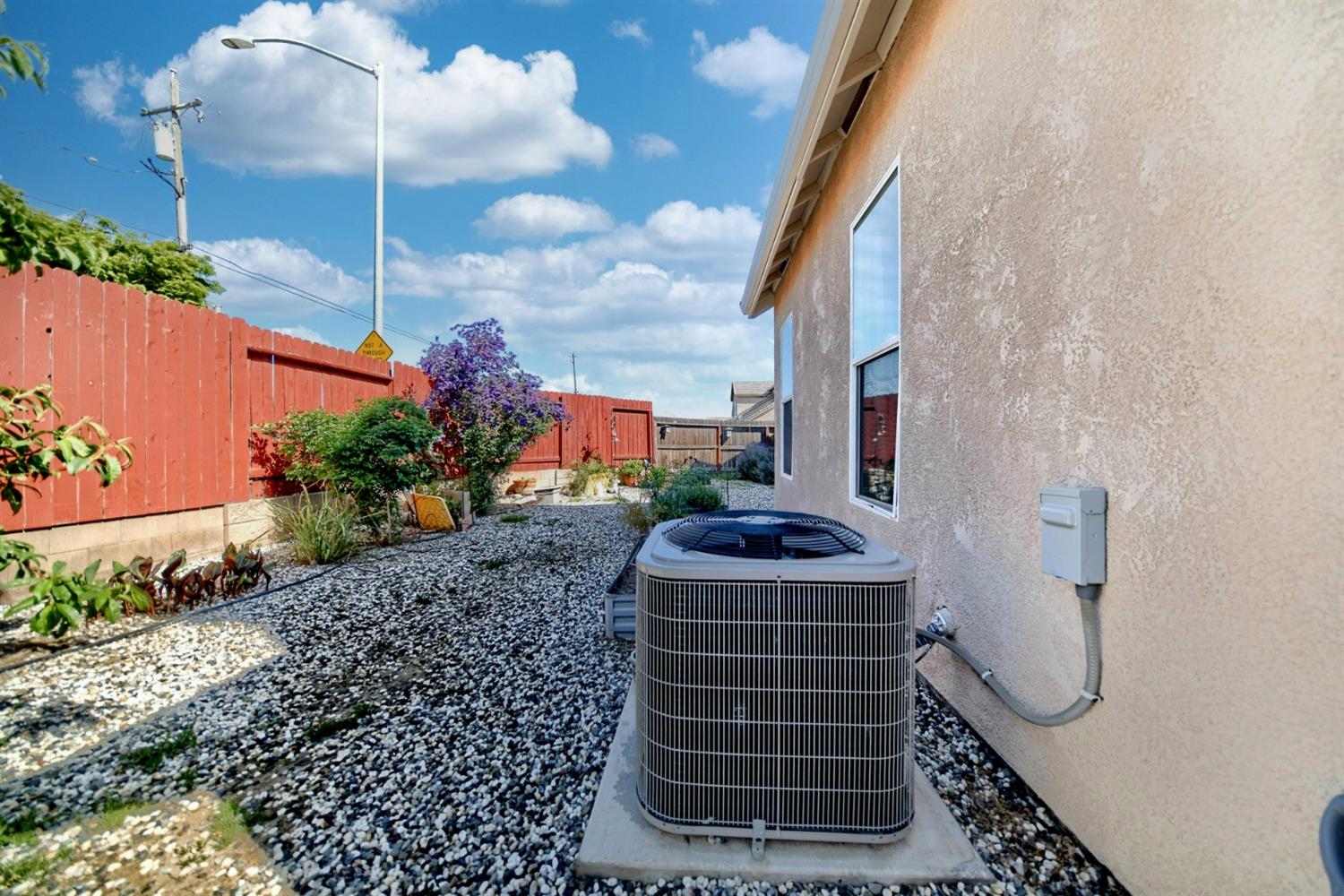 Detail Gallery Image 68 of 81 For 601 St Helena Dr, Newman,  CA 95360 - 4 Beds | 2/1 Baths