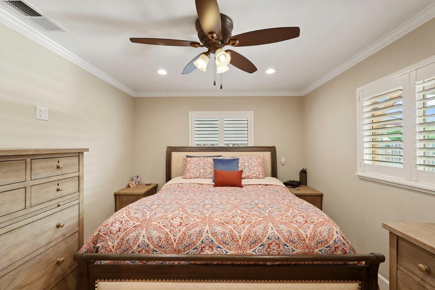 Detail Gallery Image 28 of 45 For 1133 S Orange Ave, Lodi,  CA 95240 - 3 Beds | 2 Baths