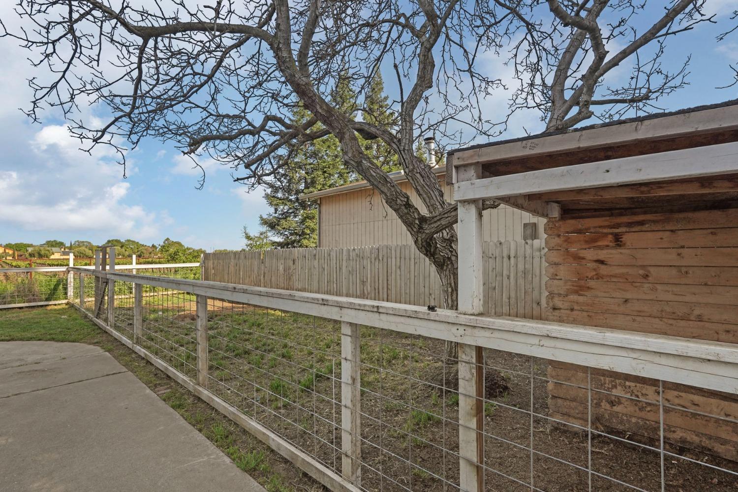 Detail Gallery Image 43 of 70 For 379 W Taddei Rd, Acampo,  CA 95220 - 3 Beds | 2/1 Baths