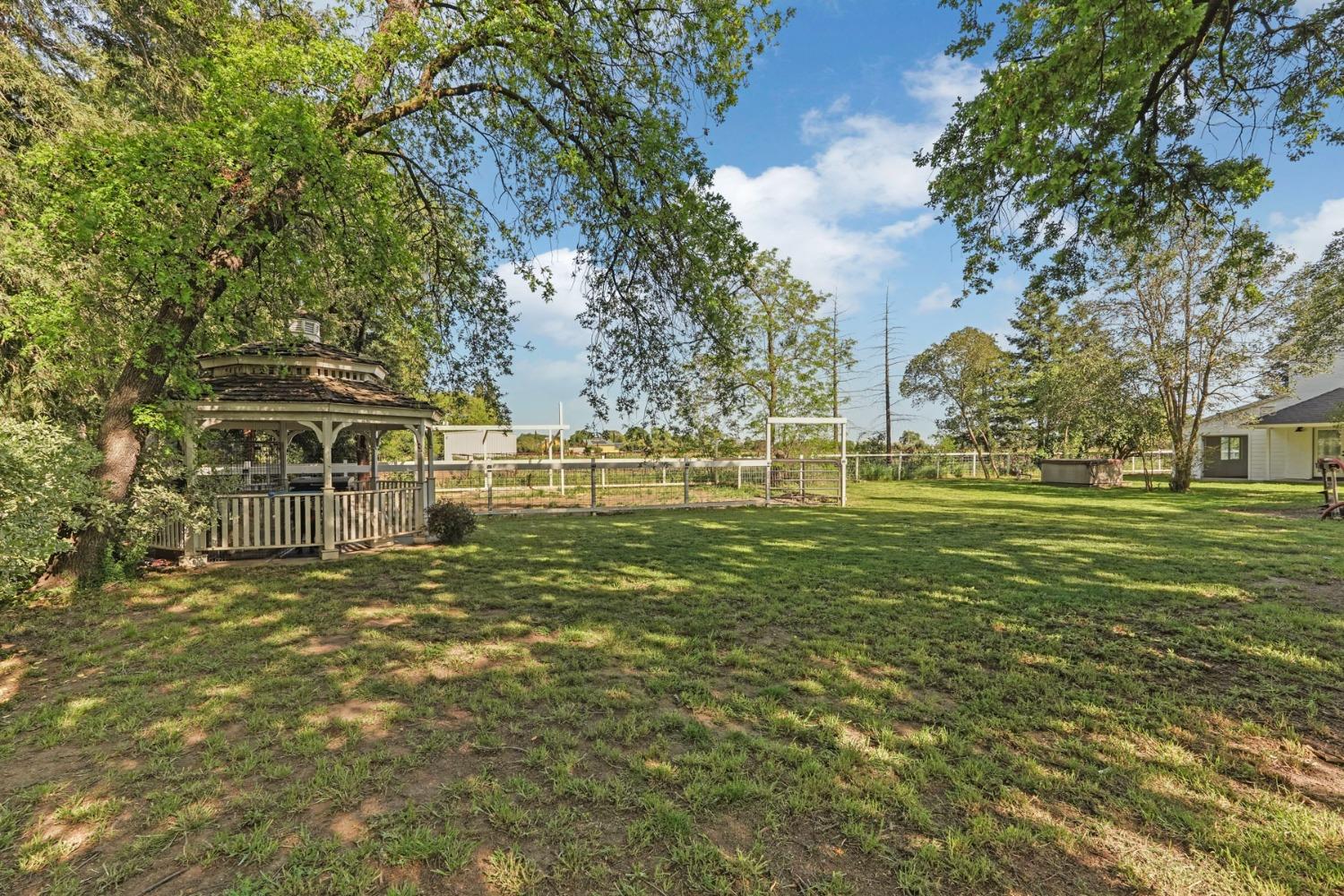 Detail Gallery Image 49 of 70 For 379 W Taddei Rd, Acampo,  CA 95220 - 3 Beds | 2/1 Baths