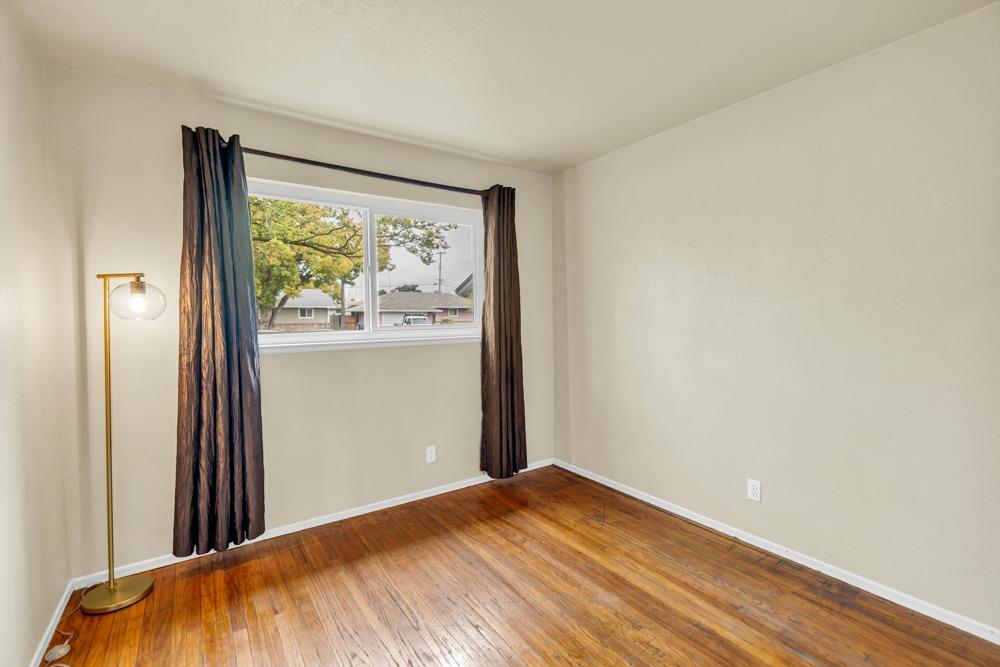 Detail Gallery Image 18 of 48 For 2150 60th Ave, Sacramento,  CA 95822 - 4 Beds | 2 Baths