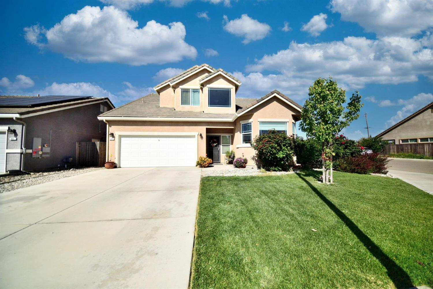 Detail Gallery Image 1 of 81 For 601 St Helena Dr, Newman,  CA 95360 - 4 Beds | 2/1 Baths