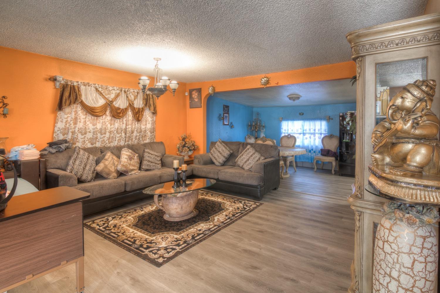 Detail Gallery Image 12 of 27 For 7326 Loma Verde Way, Sacramento,  CA 95822 - 3 Beds | 2 Baths