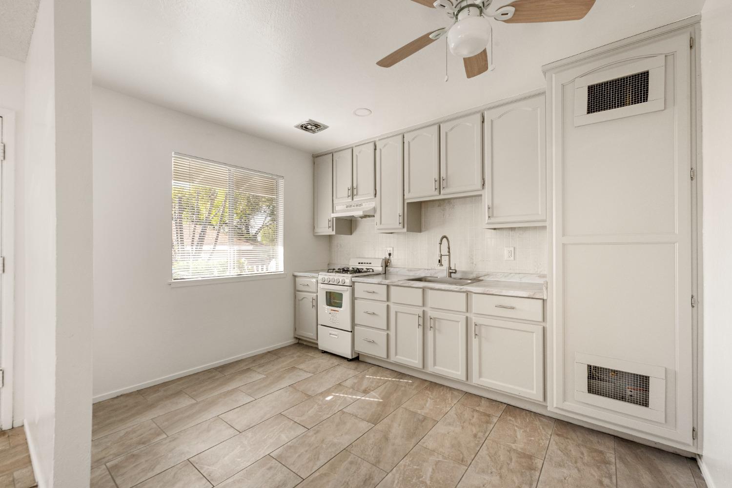 Live Oak Way, Auburn, California image 8