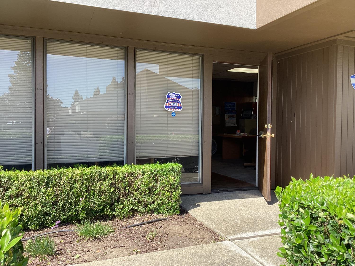 Detail Gallery Image 4 of 21 For 2027 Grand Canal Blvd #30,  Stockton,  CA 95207 - – Beds | – Baths