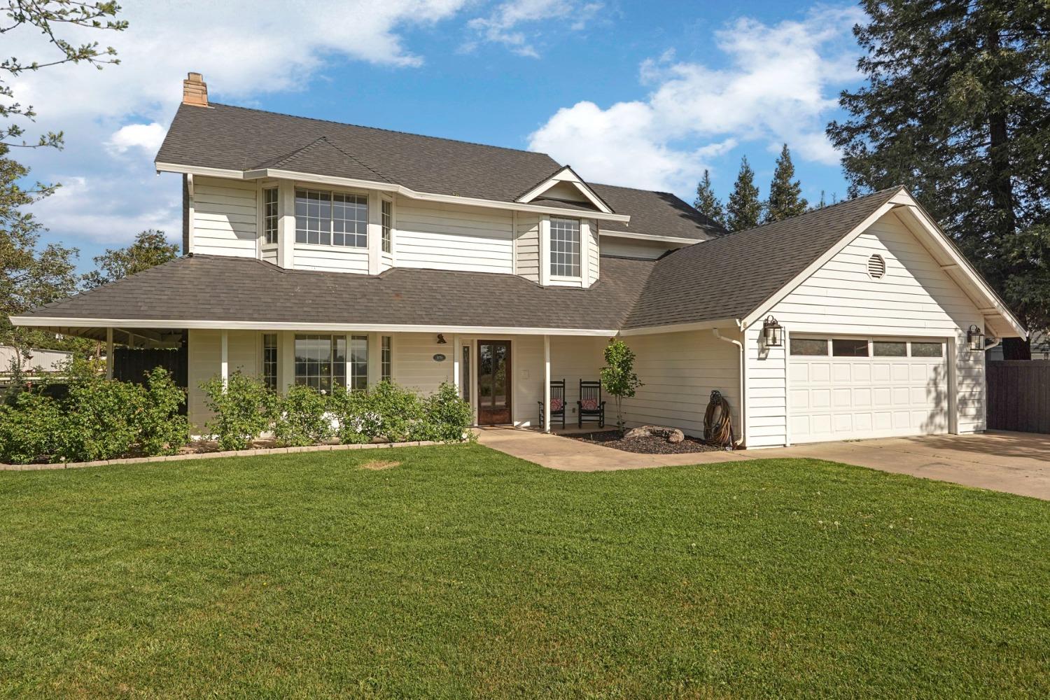 Detail Gallery Image 1 of 70 For 379 W Taddei Rd, Acampo,  CA 95220 - 3 Beds | 2/1 Baths