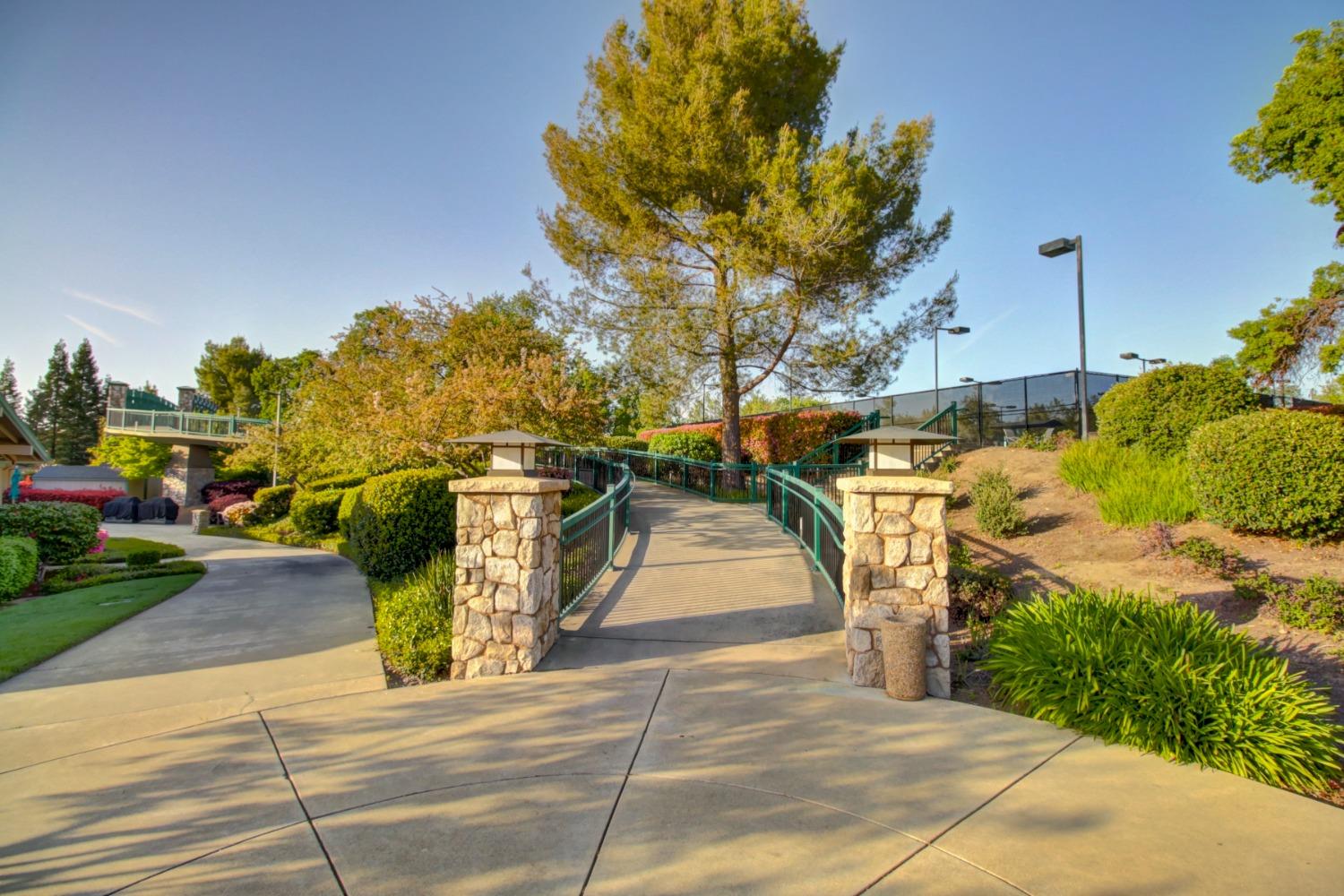 Detail Gallery Image 61 of 62 For 3018 Crestwood Way, Rocklin,  CA 95765 - 2 Beds | 2 Baths