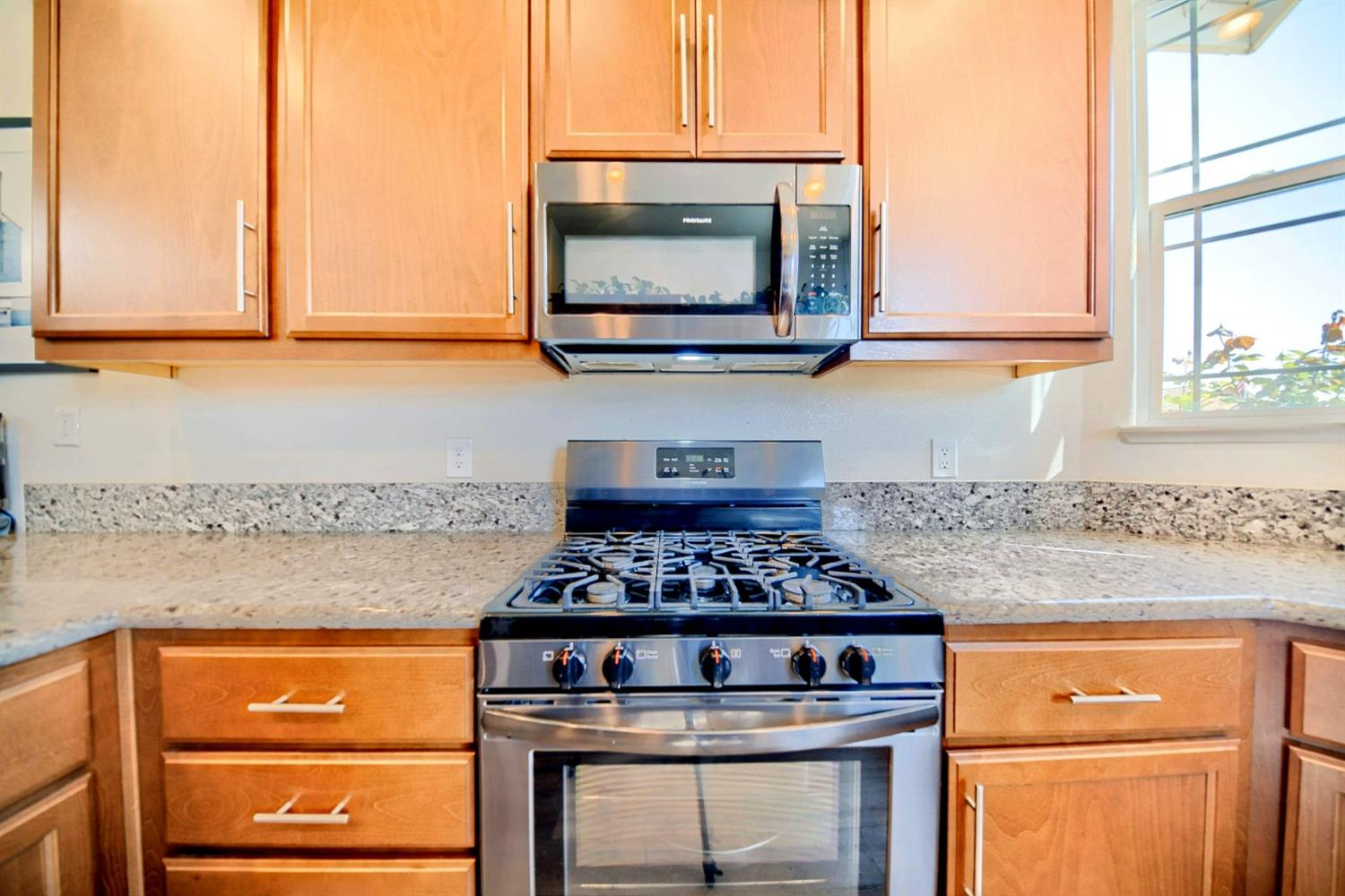 Detail Gallery Image 25 of 81 For 601 St Helena Dr, Newman,  CA 95360 - 4 Beds | 2/1 Baths