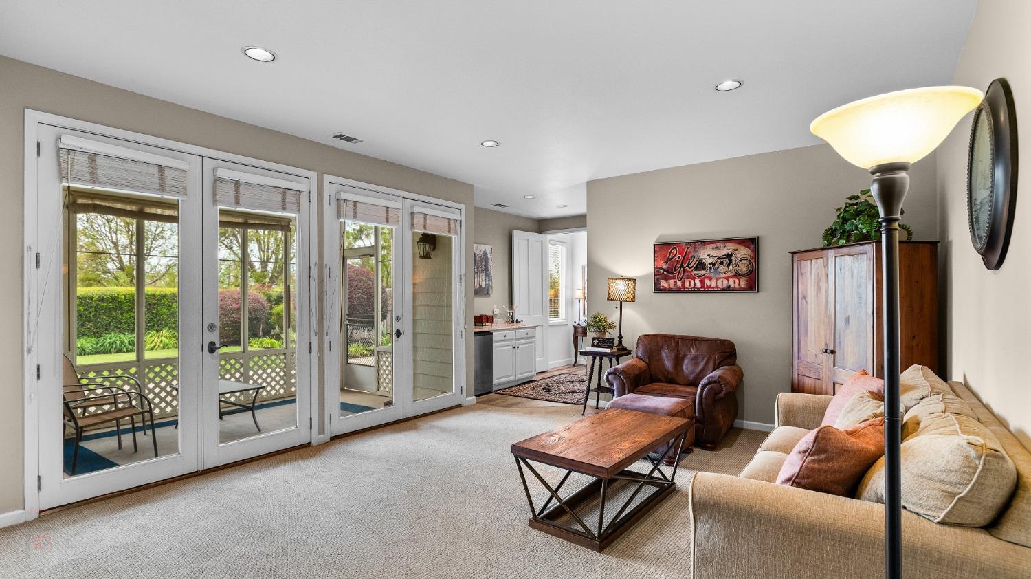 Detail Gallery Image 69 of 92 For 4417 Saint Andrews Dr, Stockton,  CA 95219 - 3 Beds | 2/1 Baths