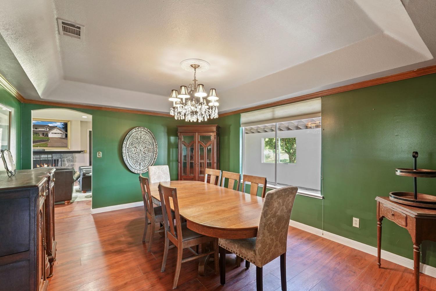 Detail Gallery Image 12 of 70 For 379 W Taddei Rd, Acampo,  CA 95220 - 3 Beds | 2/1 Baths