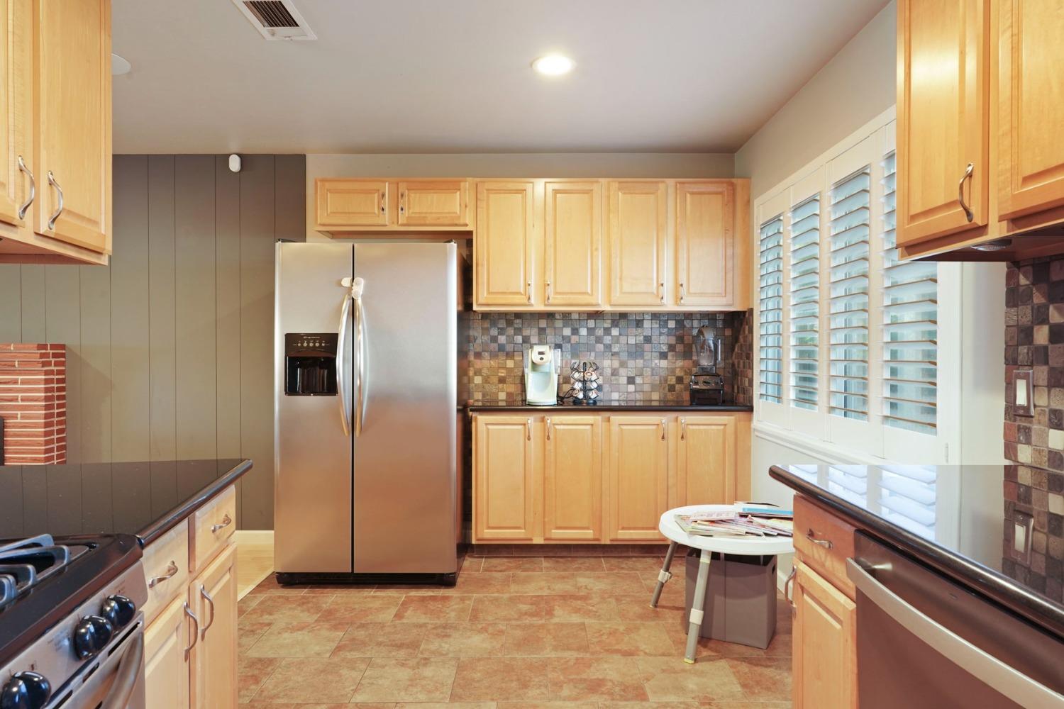Detail Gallery Image 11 of 45 For 1133 S Orange Ave, Lodi,  CA 95240 - 3 Beds | 2 Baths