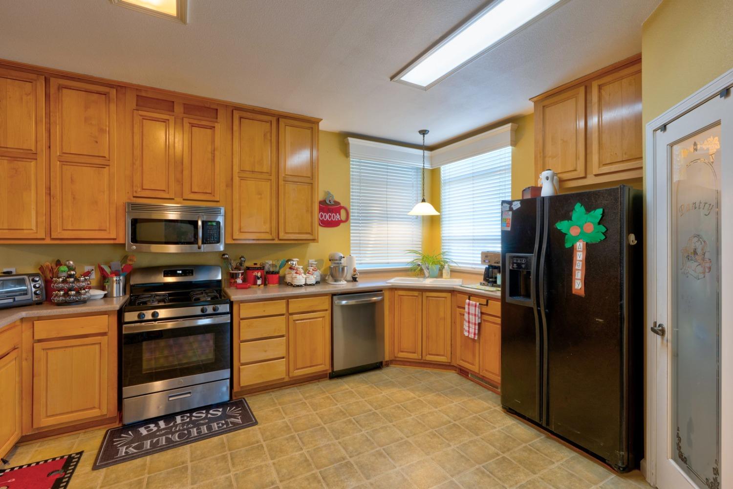 Detail Gallery Image 14 of 34 For 1470 Queen Way 17, Livingston,  CA 95334 - 2 Beds | 2 Baths