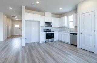 Detail Gallery Image 4 of 5 For 4635 Athena Dr, Merced,  CA 95348 - 3 Beds | 2 Baths