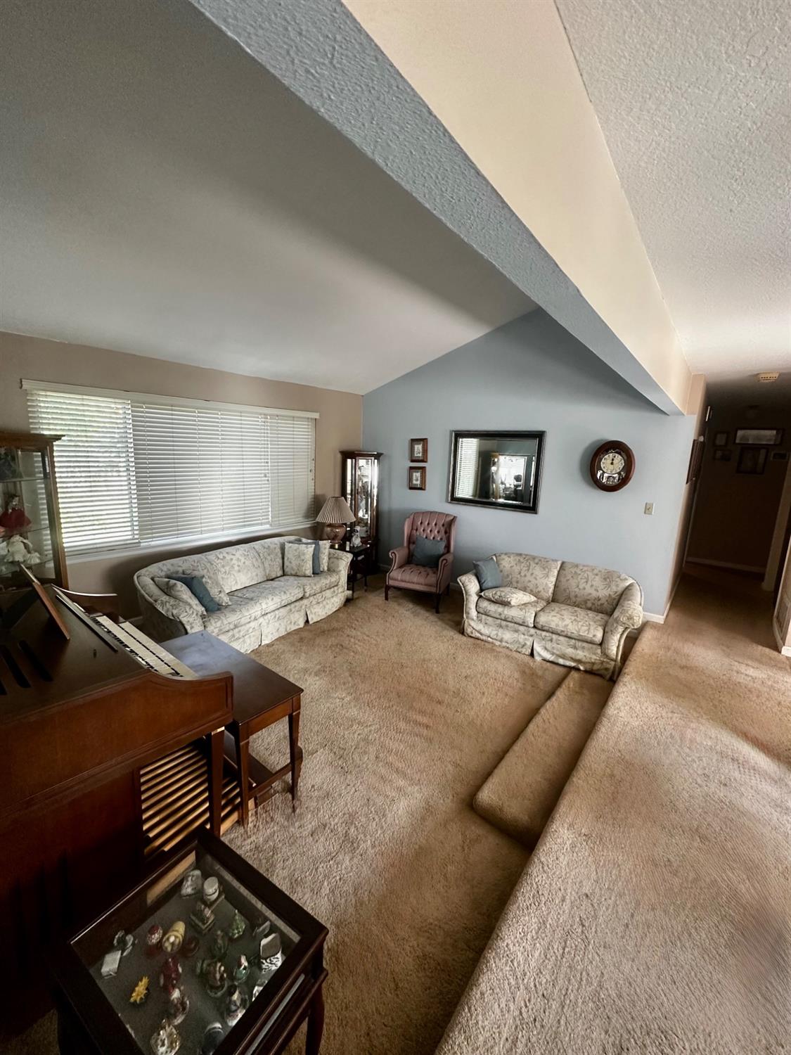 Detail Gallery Image 2 of 10 For 2629 Stanfield Dr, Stockton,  CA 95209 - 3 Beds | 2 Baths