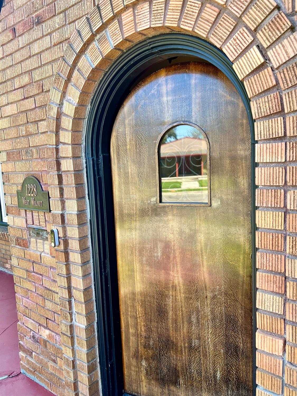 Detail Gallery Image 5 of 99 For 1228 W Walnut St, Stockton,  CA 95203 - 3 Beds | 2 Baths