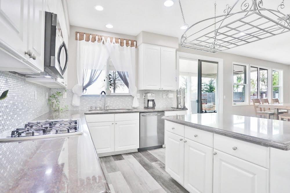 Detail Gallery Image 7 of 70 For 10770 Westerly Dr, Mather,  CA 95655 - 5 Beds | 3 Baths