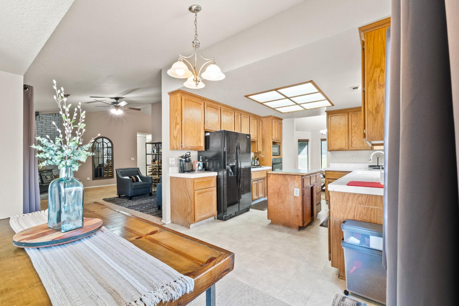 Detail Gallery Image 14 of 33 For 3068 Knollwood Dr, Cameron Park,  CA 95682 - 3 Beds | 2 Baths