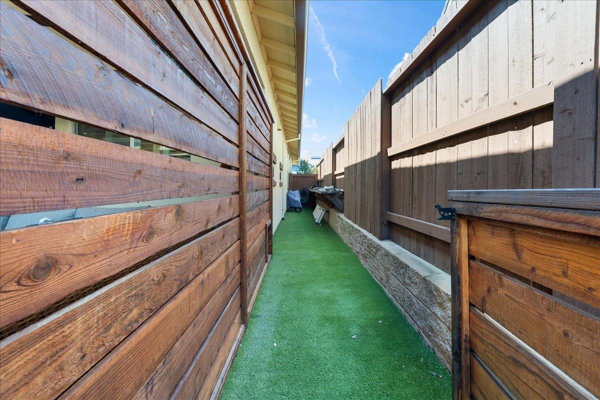 Detail Gallery Image 20 of 82 For 1076 Catalina Way, El Dorado Hills,  CA 95762 - 2 Beds | 2/1 Baths