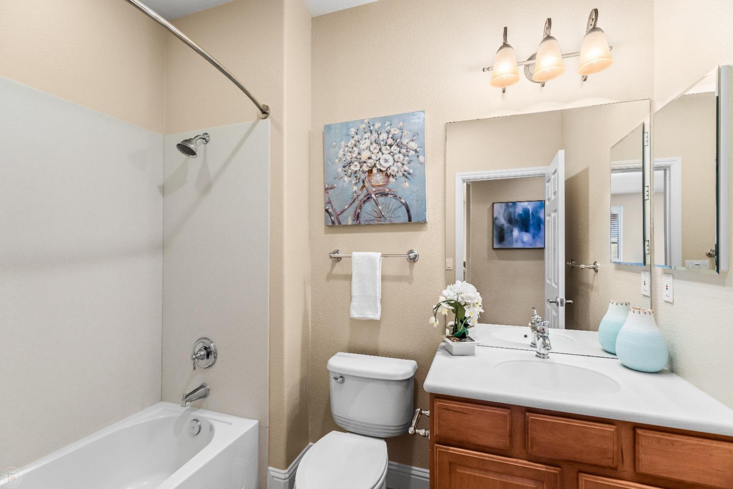Detail Gallery Image 29 of 81 For 2327 Pepper Tree Ln, Manteca,  CA 95336 - 2 Beds | 2 Baths