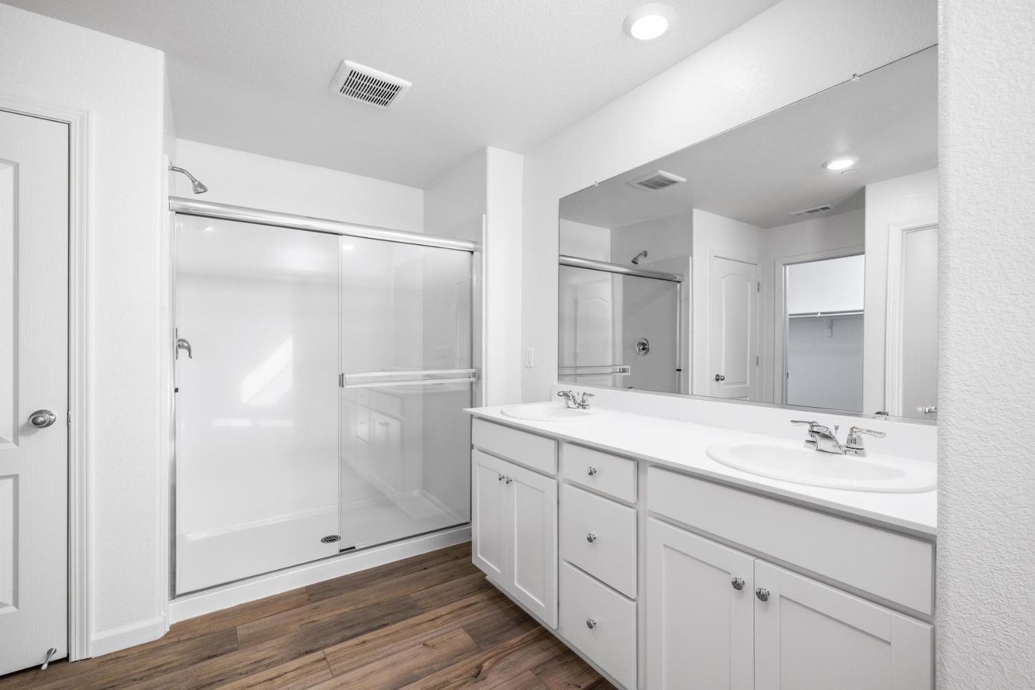Detail Gallery Image 15 of 19 For 6609 Jackpot Pl, Riverbank,  CA 95367 - 5 Beds | 3 Baths