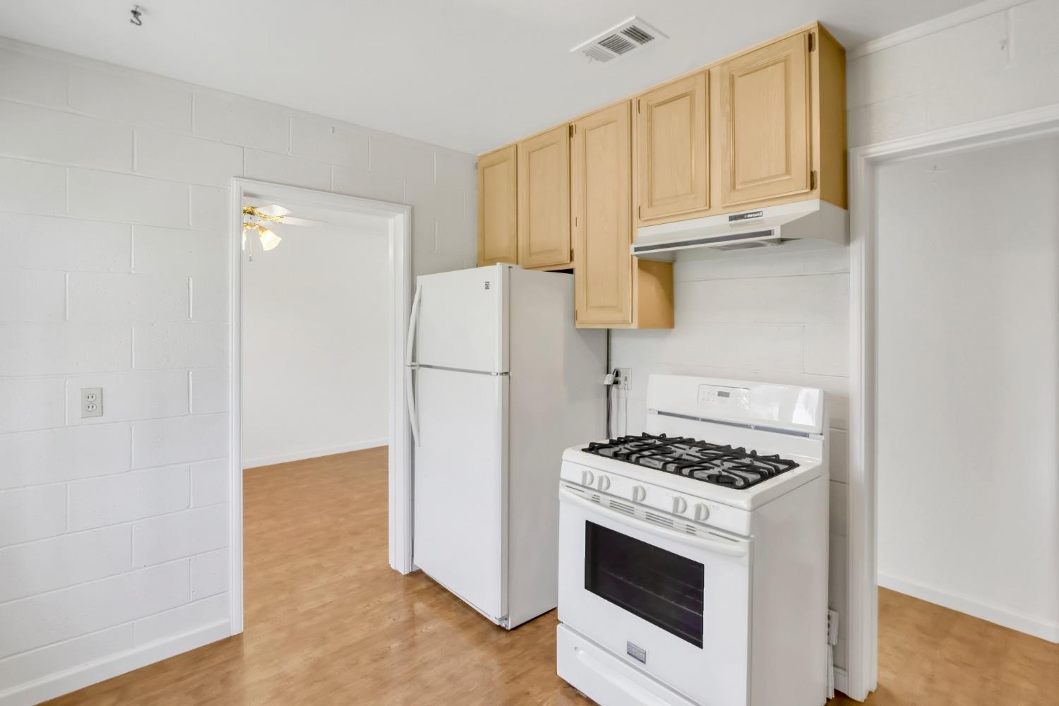 Detail Gallery Image 12 of 36 For 5213 Ortega St, Sacramento,  CA 95820 - 3 Beds | 1 Baths