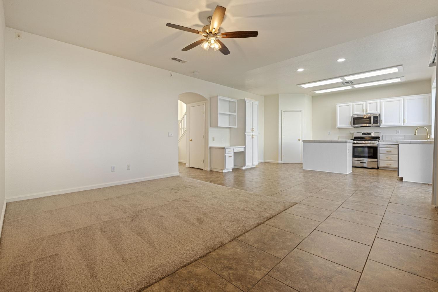 Detail Gallery Image 18 of 51 For 4214 Maddie Cir, Stockton,  CA 95209 - 4 Beds | 3 Baths