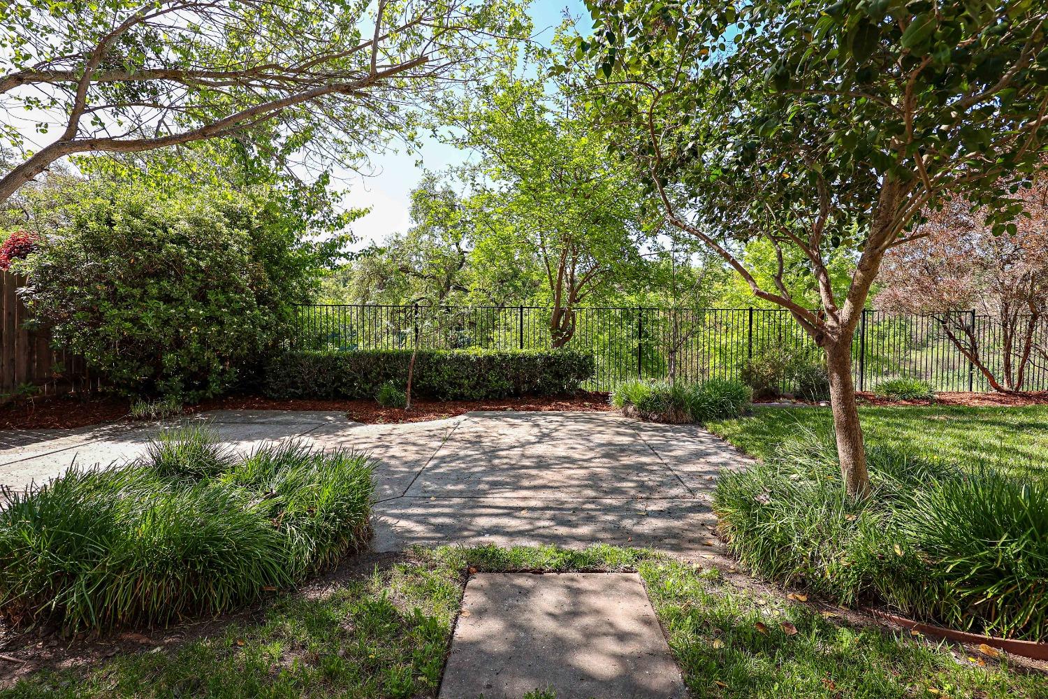Detail Gallery Image 49 of 71 For 13318 Rivercrest Dr, Waterford,  CA 95386 - 4 Beds | 2/1 Baths