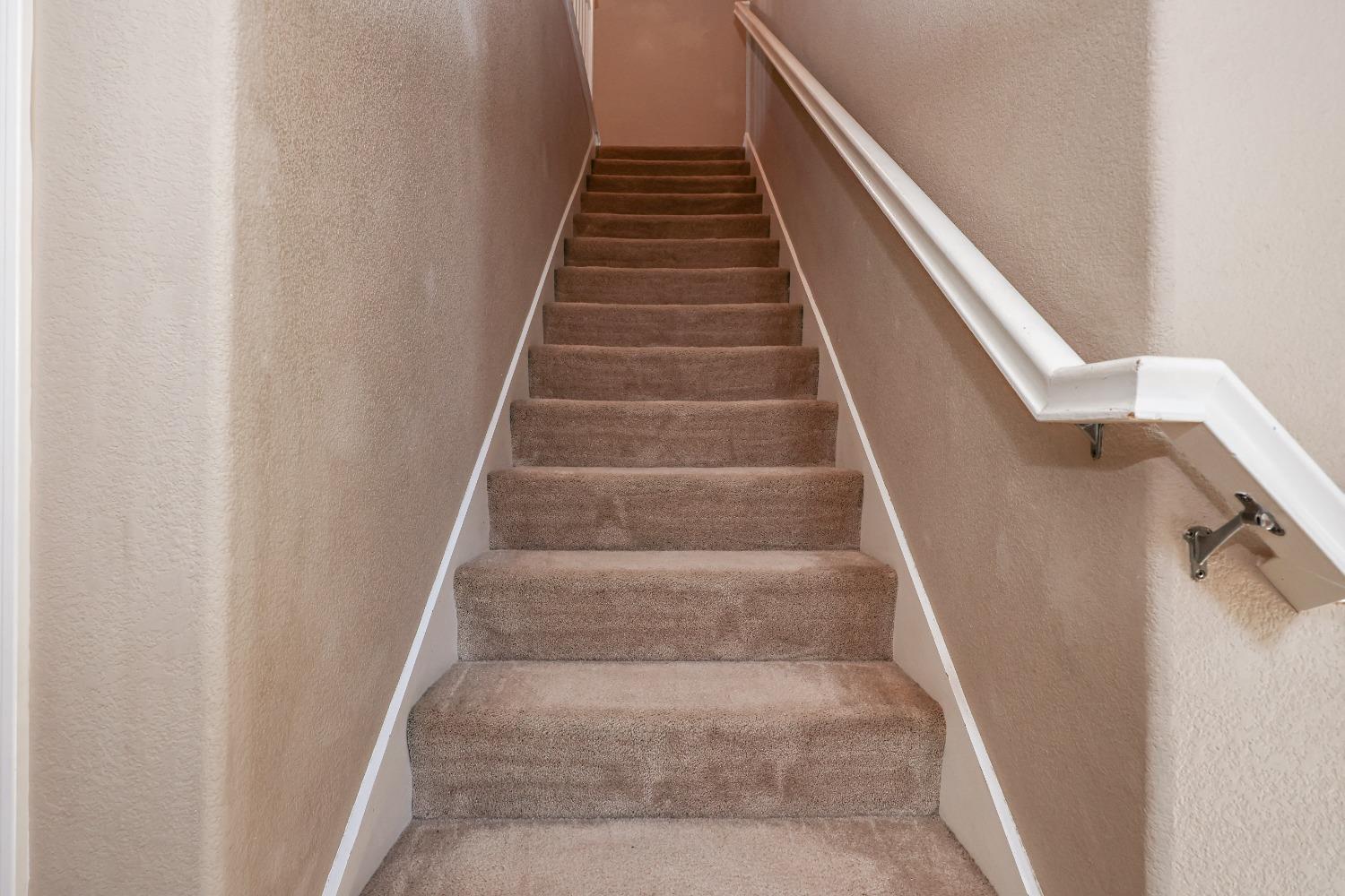 Detail Gallery Image 23 of 71 For 13318 Rivercrest Dr, Waterford,  CA 95386 - 4 Beds | 2/1 Baths