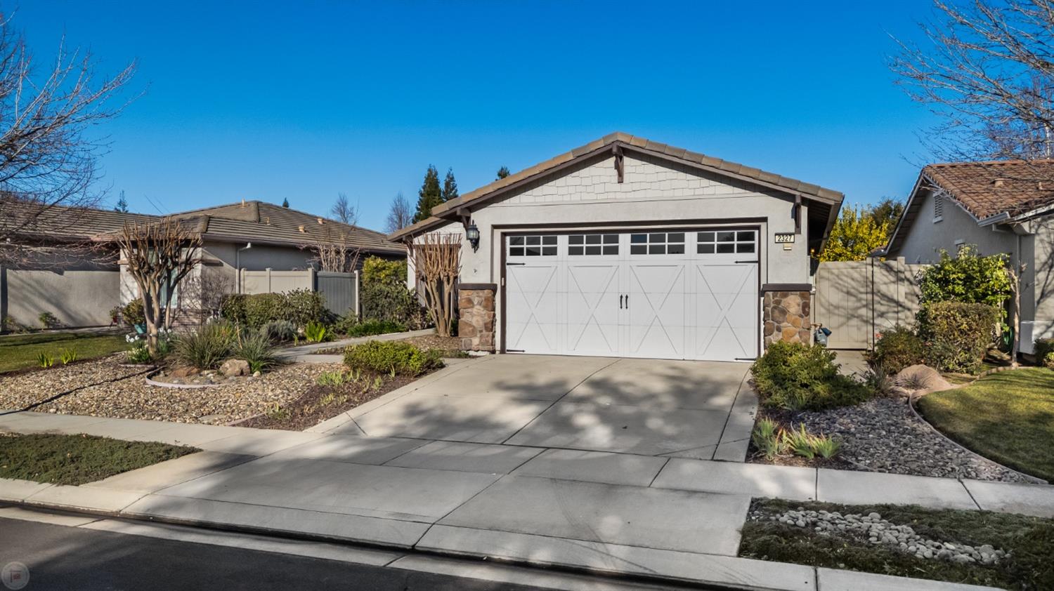 Detail Gallery Image 4 of 81 For 2327 Pepper Tree Ln, Manteca,  CA 95336 - 2 Beds | 2 Baths