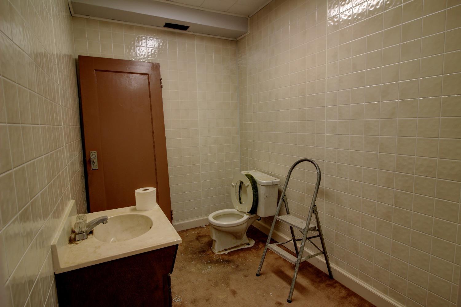 Detail Gallery Image 32 of 54 For 605 Scenic Dr, Modesto,  CA 95350 - – Beds | – Baths
