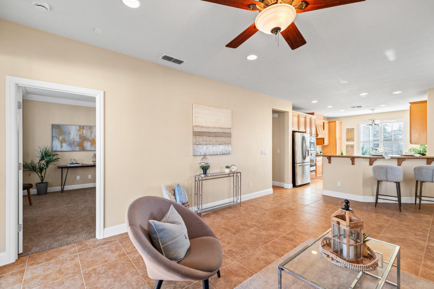 Detail Gallery Image 19 of 81 For 2327 Pepper Tree Ln, Manteca,  CA 95336 - 2 Beds | 2 Baths
